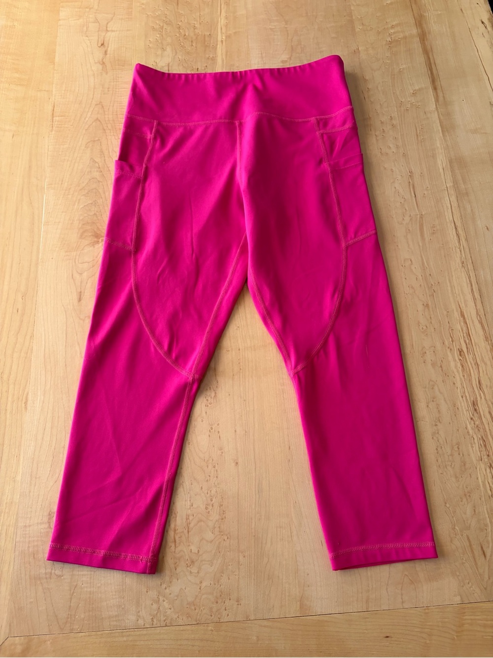 ZYIA Active Hot Pink Pocket Capri Leggings Size 8-10